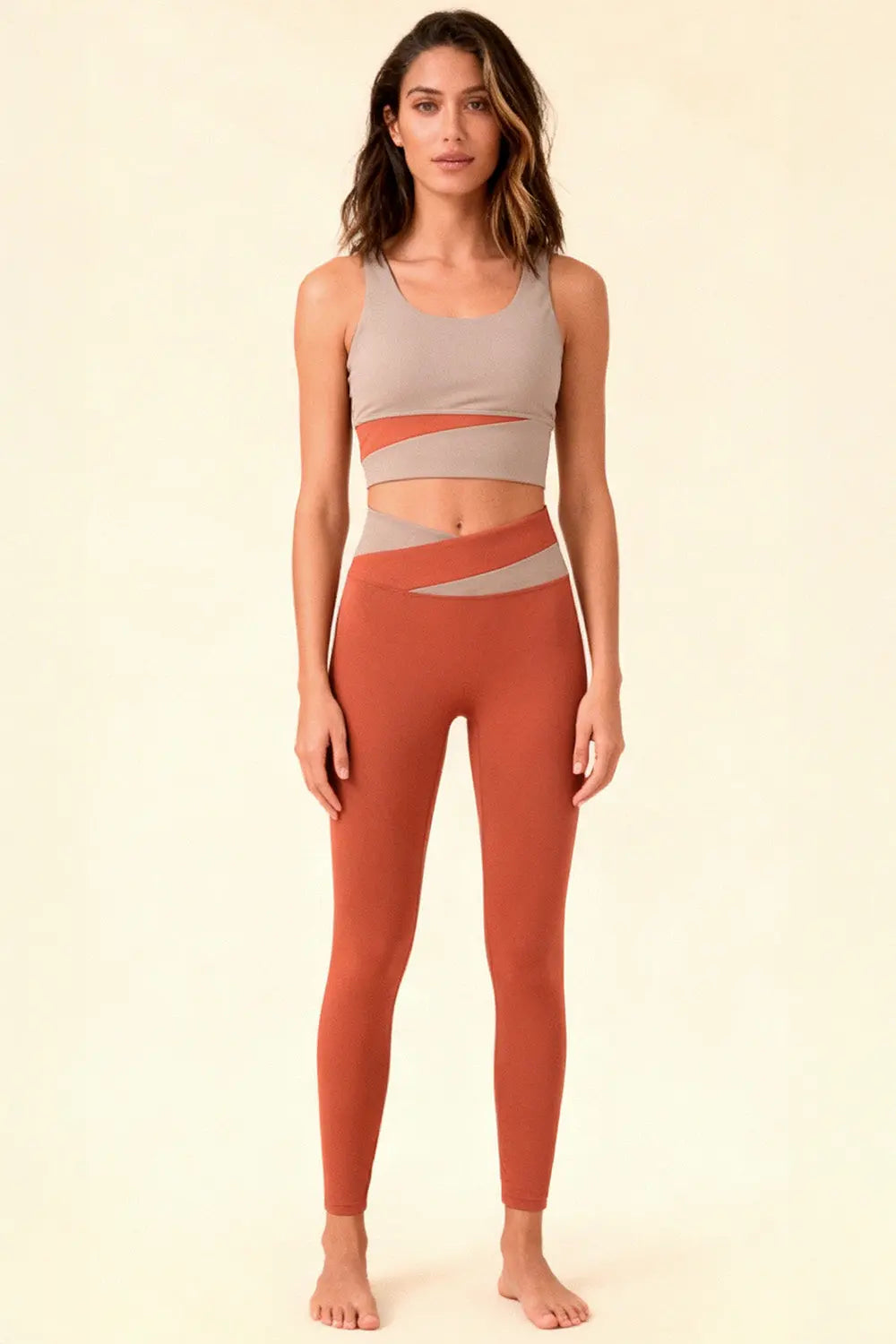 FlexForm™ Yoga Set Caramel Color Avena Activewear