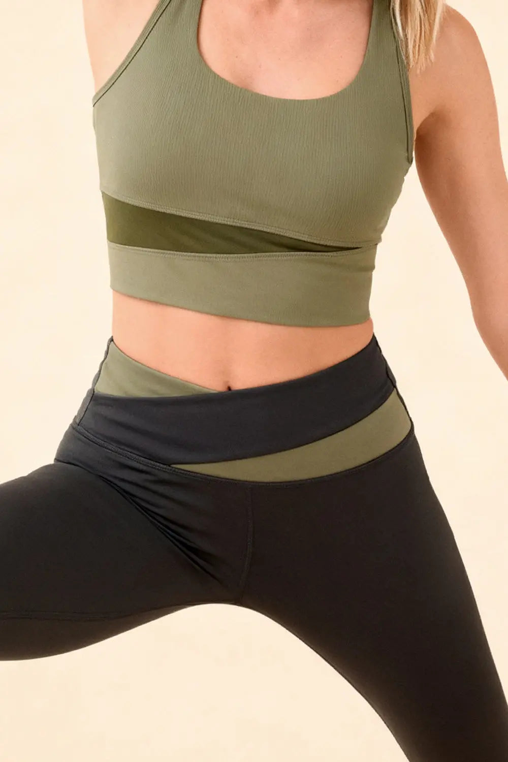 FlexForm™ Yoga Set Green Avena Activewear